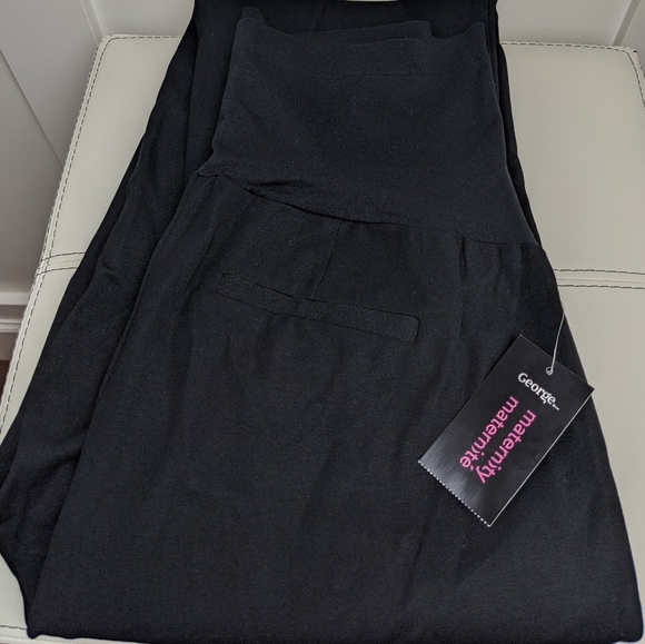 George women's maternity pants in medium. - Picture 4 of 5